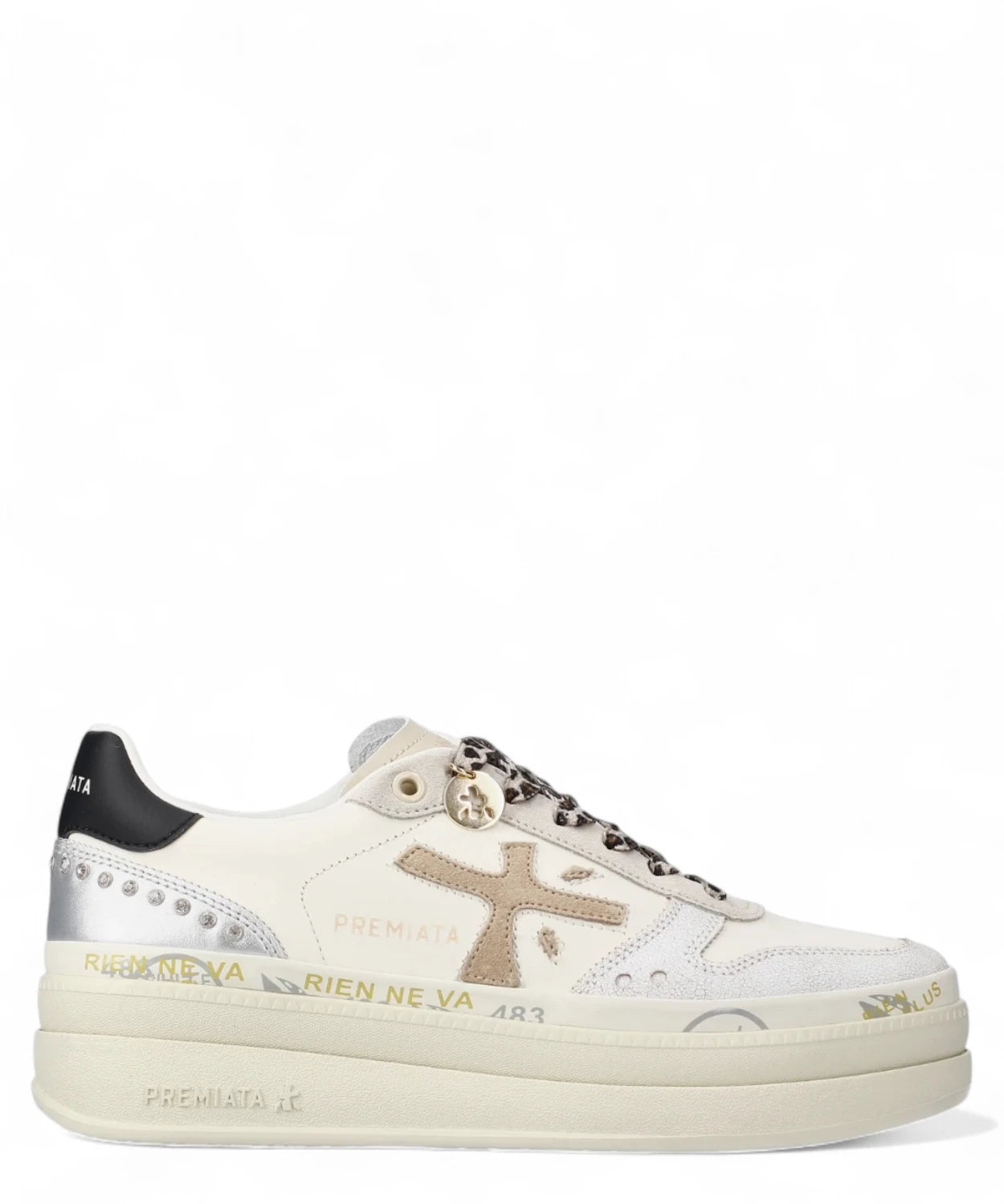 Sneakers Platform Premiata Micol 7751 in pelle bianca con suola doppio strato e logo laterale beige, must-have FW26 donna.
