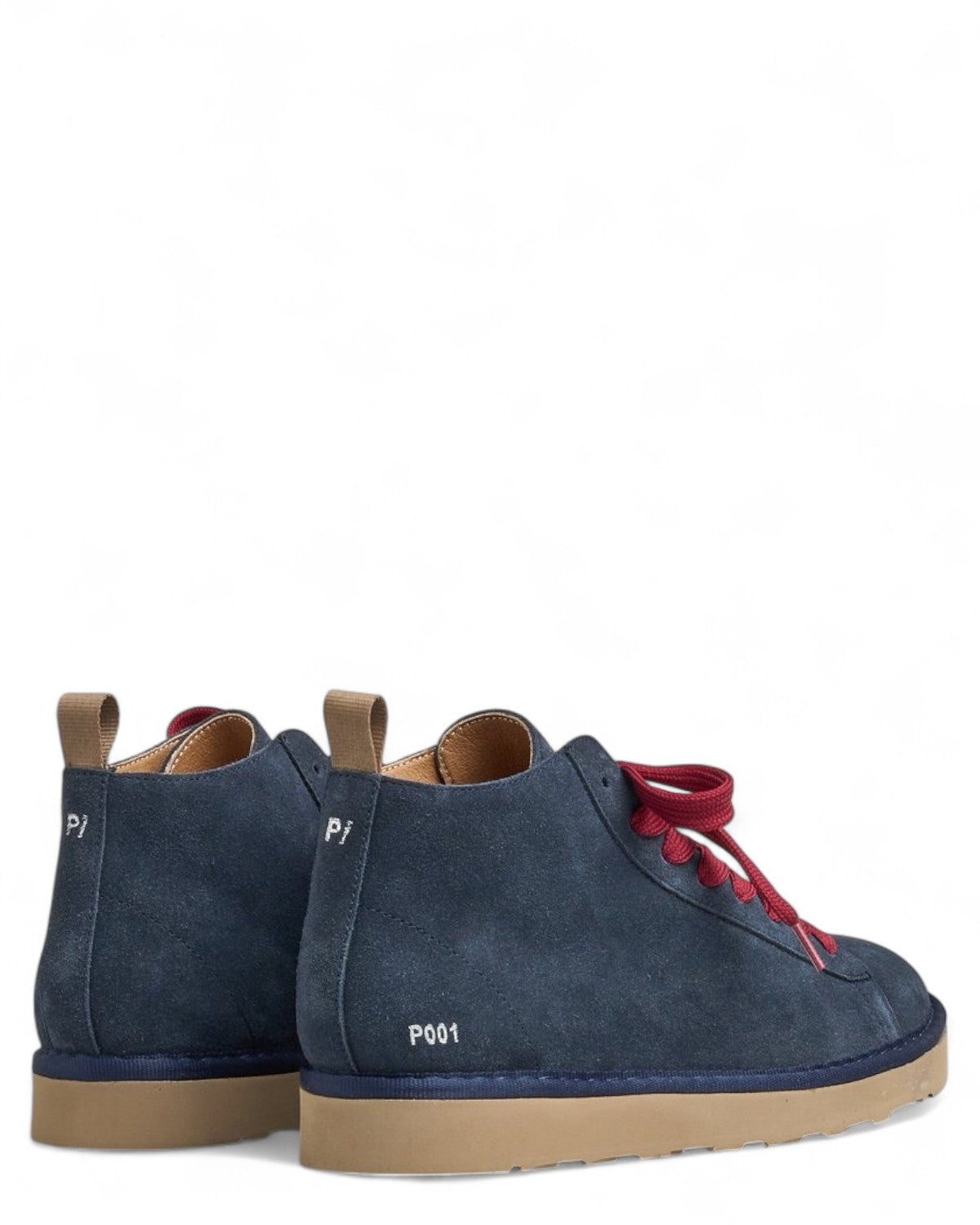 Polacchini P001 in camoscio blu cobalto con lacci rossi e logo laterale, ideali per uno stile urbano e raffinato.