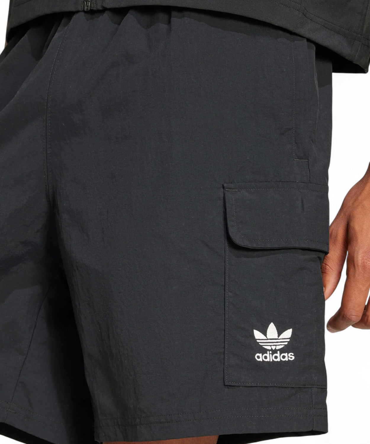 Adidas ESS WVN Pantaloncini Cargo in Poliammide-Shorts-Adidas Originals-Vittorio Citro Boutique