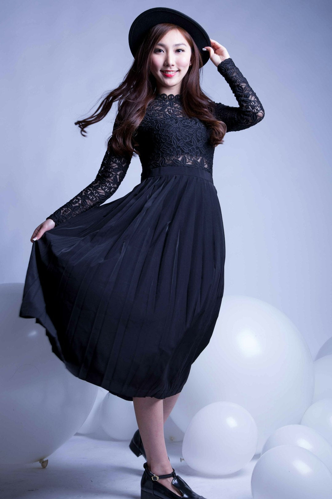Come Creare Outfit Chic con Capi Basic: Guida Completa per un Look Perfetto