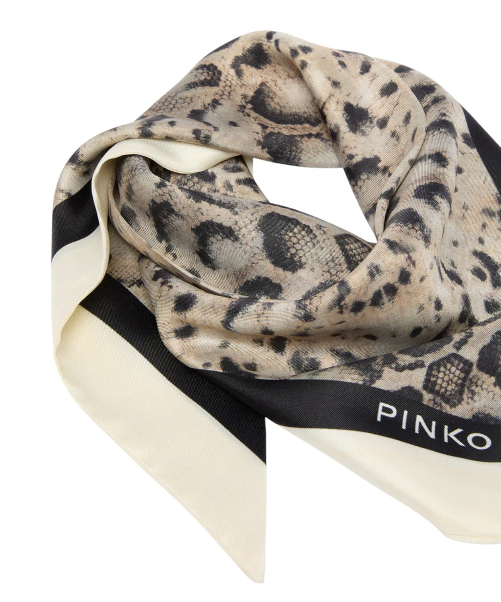 Swing Triangular Scarf in Silk Blend