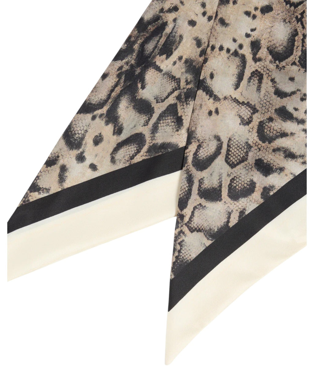 Swing Triangular Scarf in Silk Blend