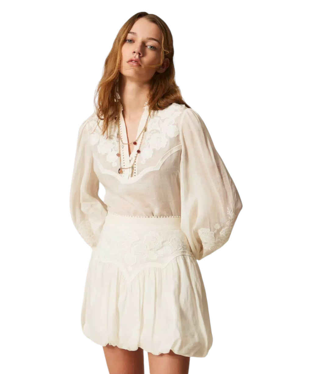 Women's Ramie Blouse with Twinset Embroidery