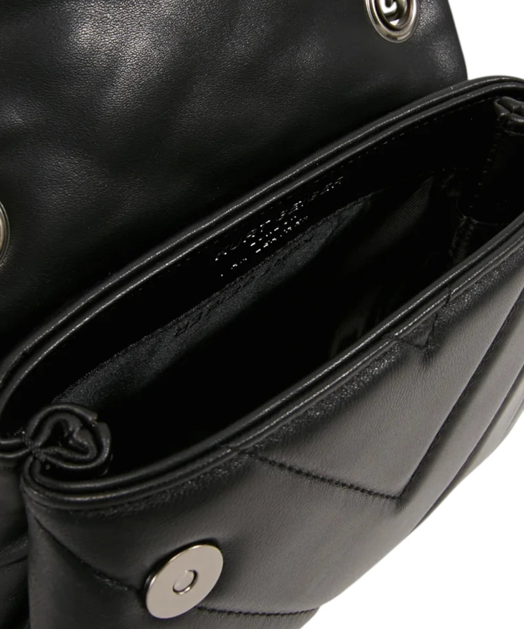 Mini kabelka Kensington Kurt Geiger s popruhem přes rameno
