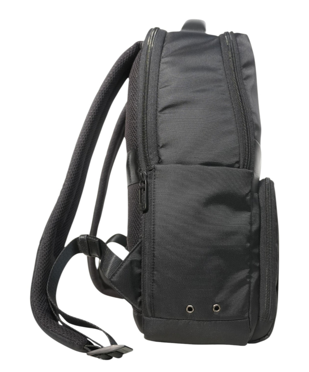 Versatile backpack for 14-inch laptop and iPad®