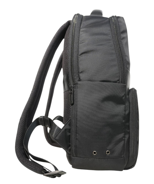 Versatile backpack for 14-inch laptop and iPad®