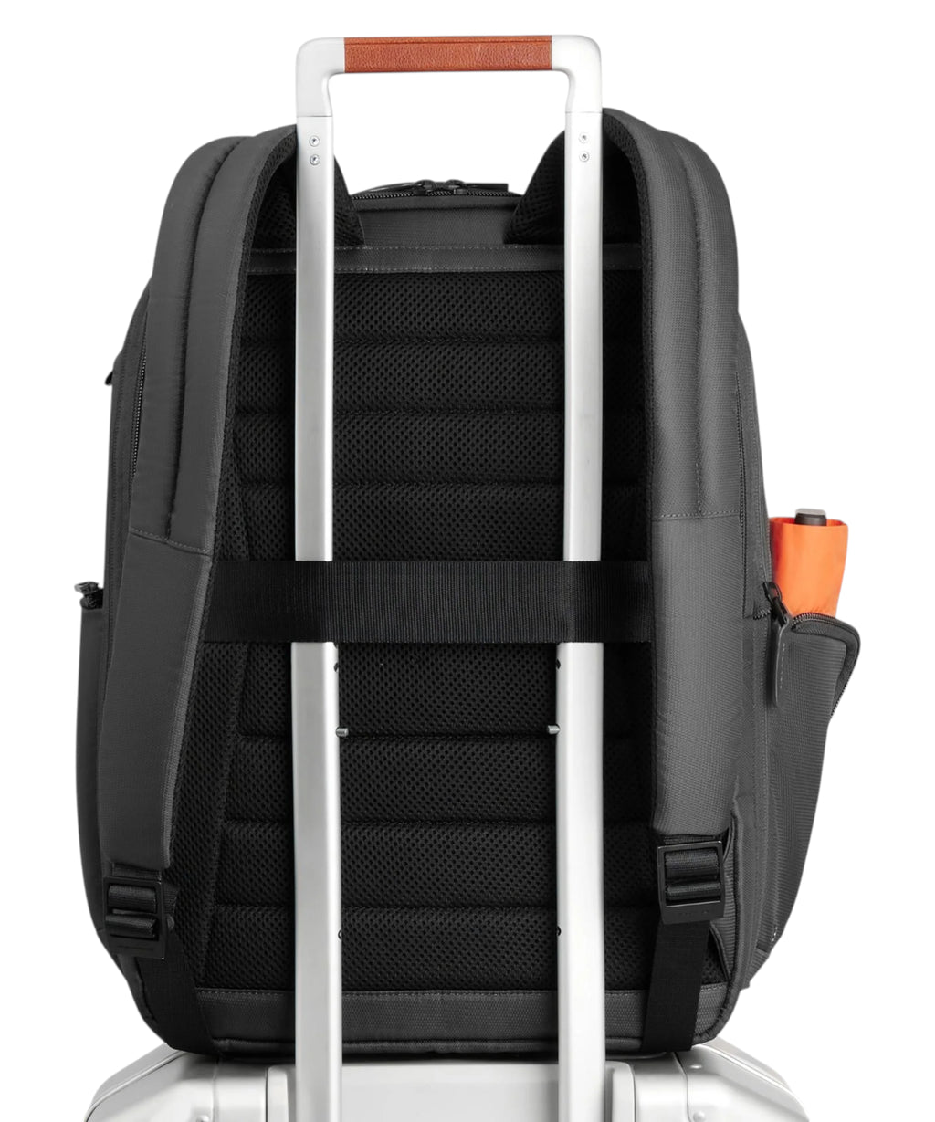 Expandable Men's Laptop Backpack with 2 Compartments