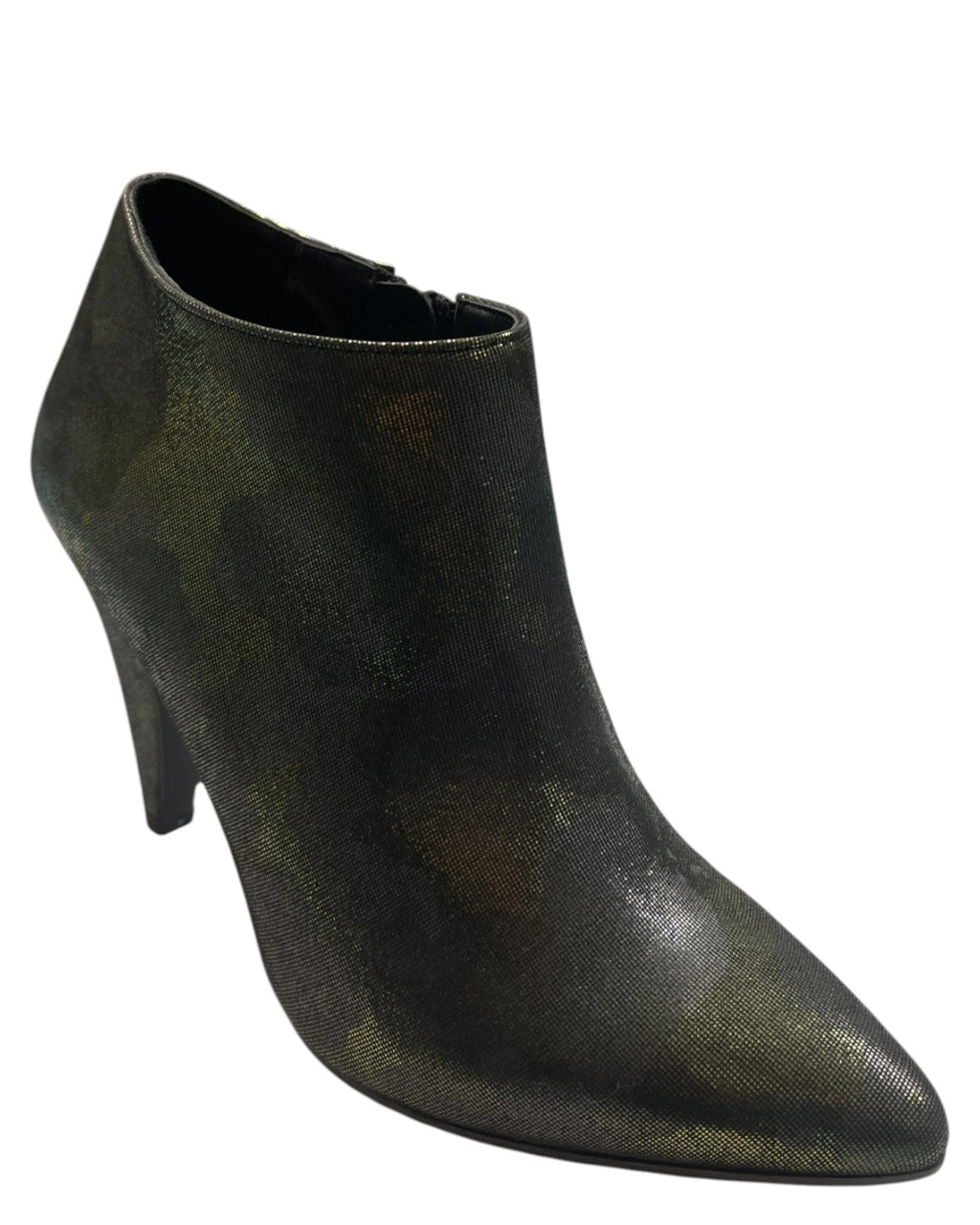 Green camouflage ankle boot