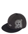 adidas Originals Rhinestone kasket til streetwear-stil