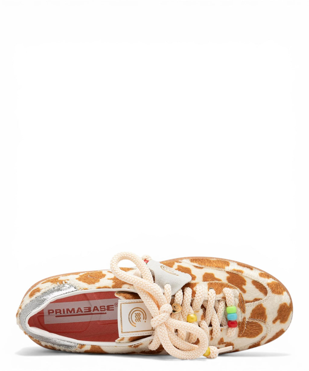 Retro polo sneaker with silver details and horse emblem