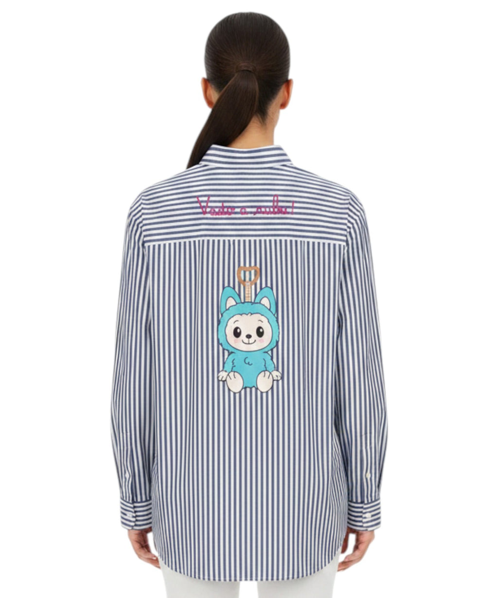 Camicia Brigitte i bomuldspoplin med Labubu broderi