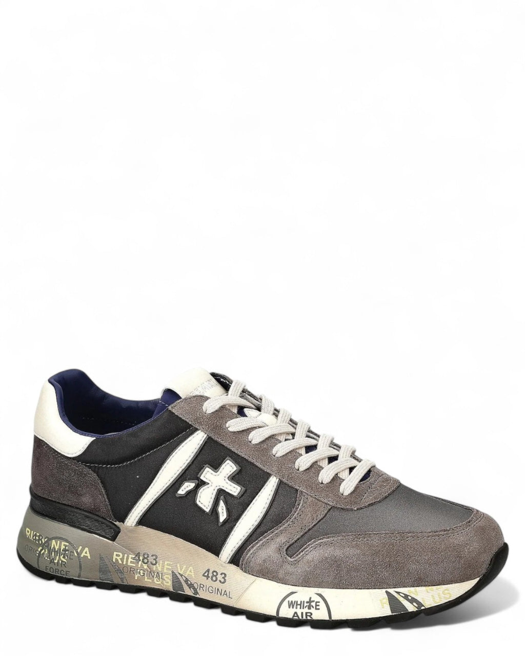 Scarpa sportiva uomo Premiata Lander 6906, design artigianale con logo laterale e suola con stampa, ideale per comfort e stile quotidiano.