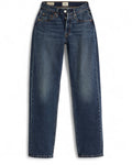 Jeans donna Levi’s 501 Curve Fit Vita Alta in denim blu con taglio dritto e lavaggio leggermente slavato, ideali per silhouette curvy.