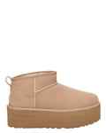 UGG Stivali Classic Ultra Mini con Plateau Sand