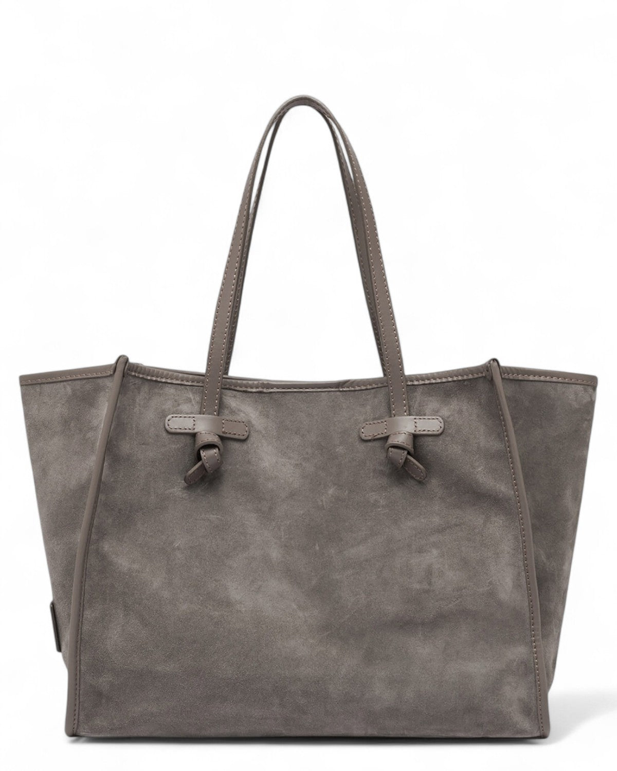 Borsa Tote Marcella in pelle scamosciata grigia con manici doppi e design elegante, perfetta per look invernali e outfit casual chic.