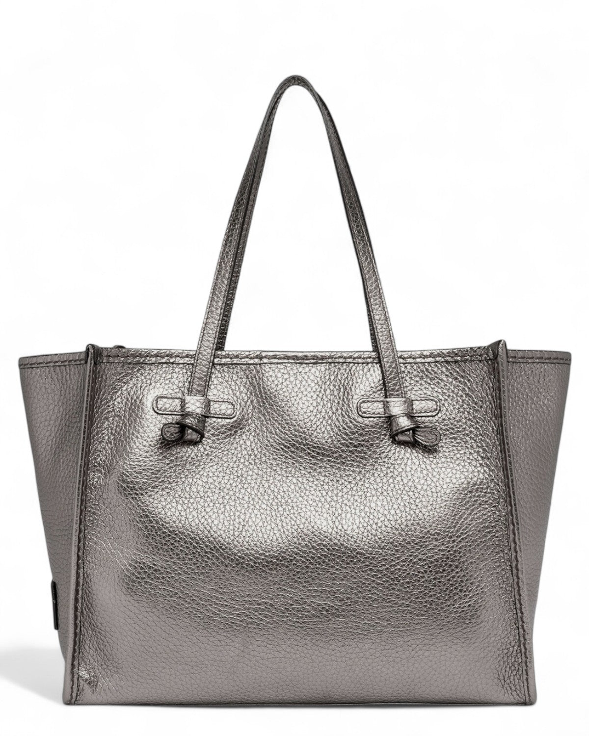 Shopping bag Marcella in pelle double grana maxi color argento, con manici lunghi e design elegante, ideale per look invernali da donna.