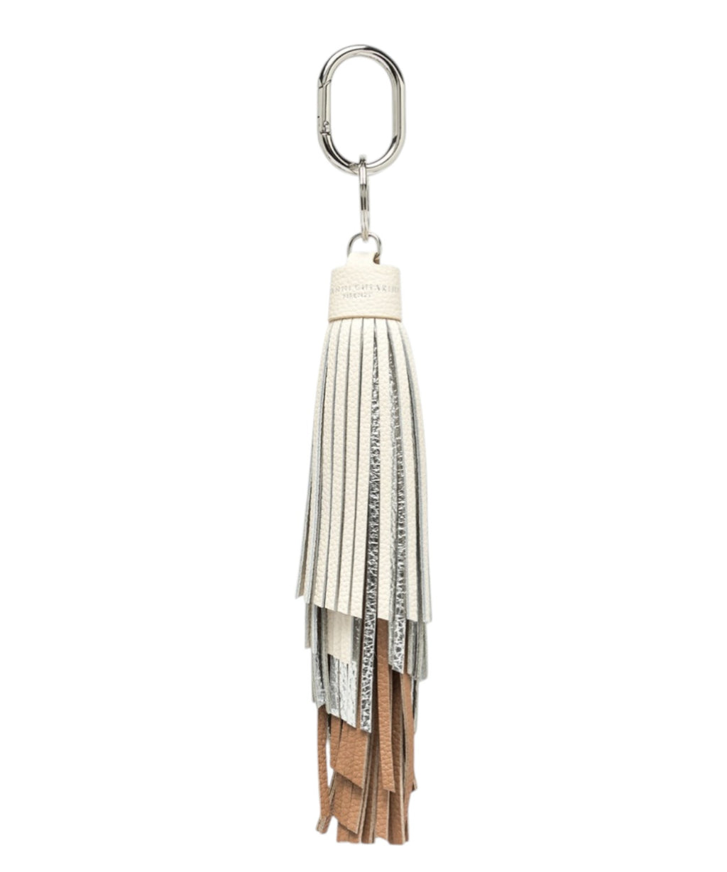 Charm i martellet læder fra Gianni Chiarini til tasker