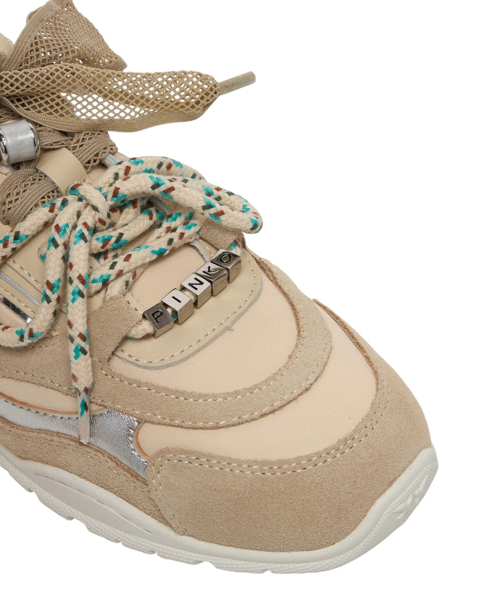 Sneakers Pinko YULIA 01: stil og komfort med dobbelte snørebånd
